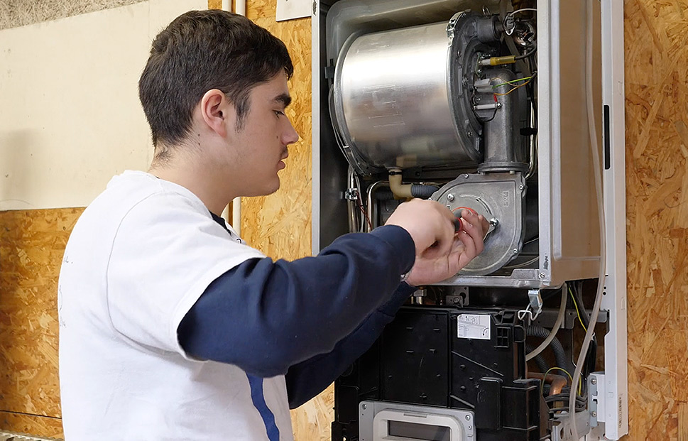 BAC Professionnel Installateur en Chauffage, Climatisation et Énergies Renouvelables