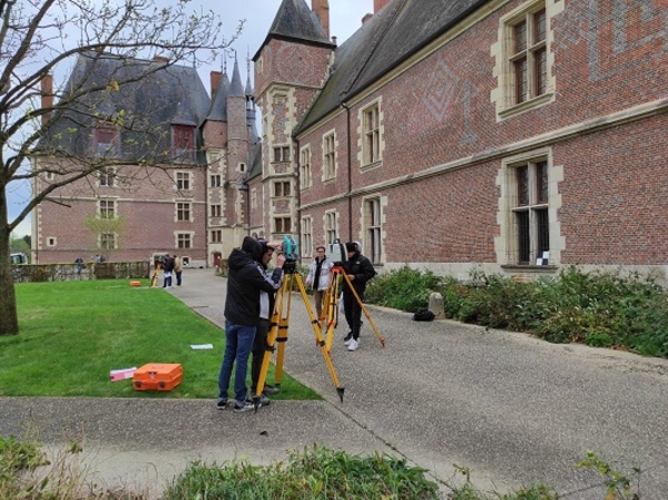Château de Gien term geo